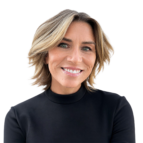 christine-schoellhorn-headshot-transparent
